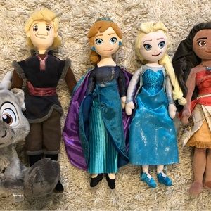 Lot of 4 Disney Store plush dolls